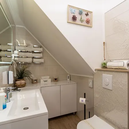 アパルトマン ネヴェ アパート ドゥブロブニク