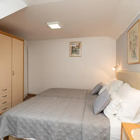 アパルトマン ネヴェ * ドゥブロブニク